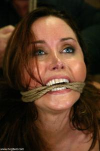 christinacarter.com - Gallery 2007 0113 thumbnail